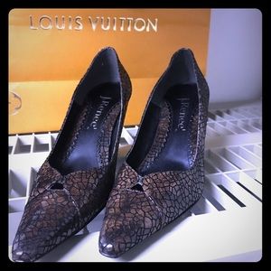 J. Renee High Hill Brown Shoes